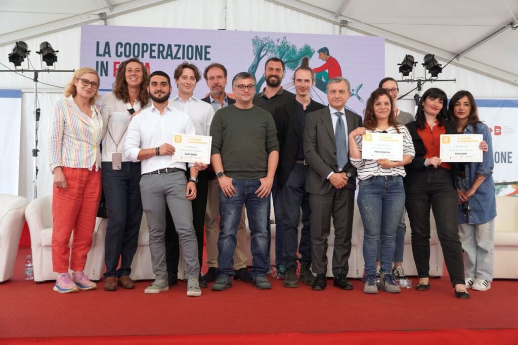 TOSCANA ECONOMY - Al via la nuova edizione di Smart and coop, il bando che sostiene le cooperative di domani